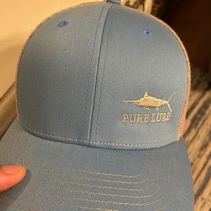 barley worn pure lire hat